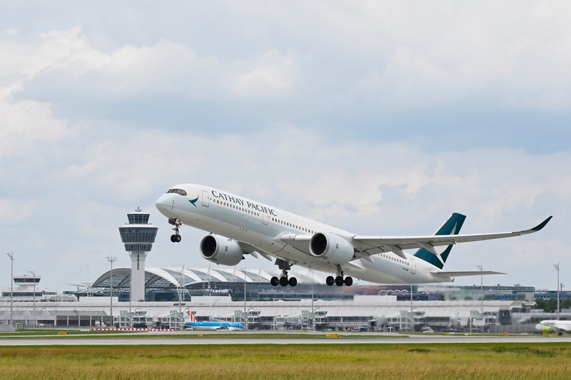Cathay Pacific Forecasts Stronger First-Half Profit on Robust Travel, Cargo Demand
